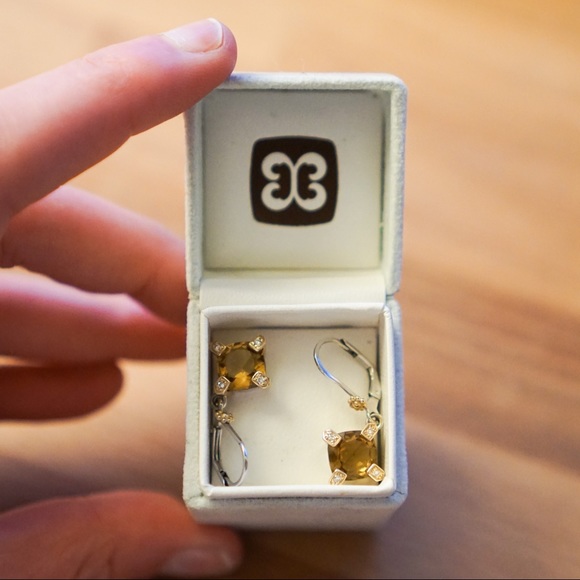 [SOLD] EUC Lori Bonn Topaz Earrings - Picture 3 of 3